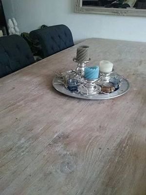 Hoe geef ik mijn tafel een houtlook